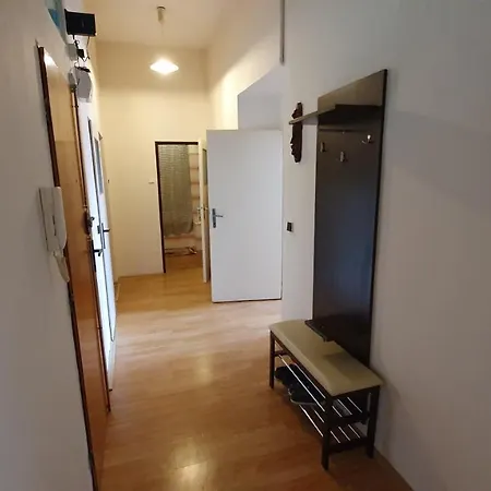 Apartment Maky